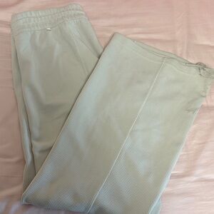 Lululemon Ribbed Softstreme Pants
